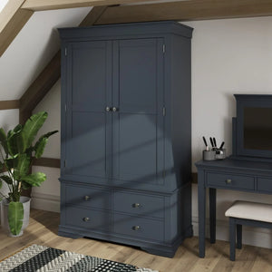 Freestanding Wardrobes: Flexible Storage with Style